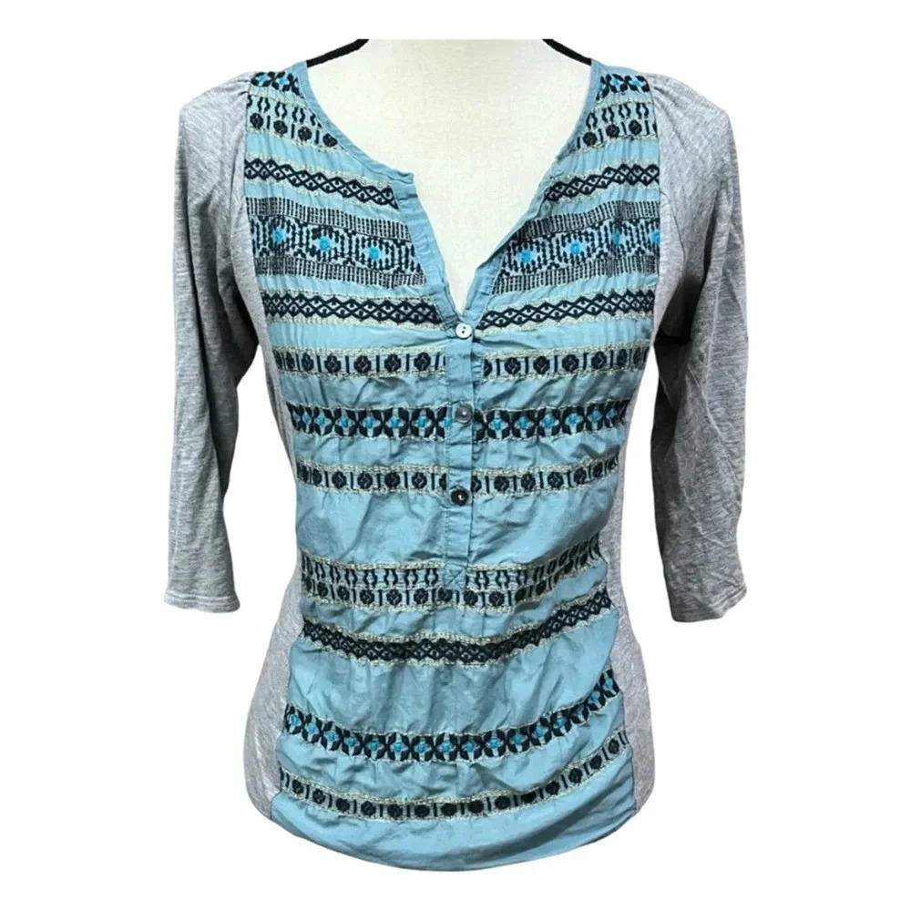 Tiny Blouse